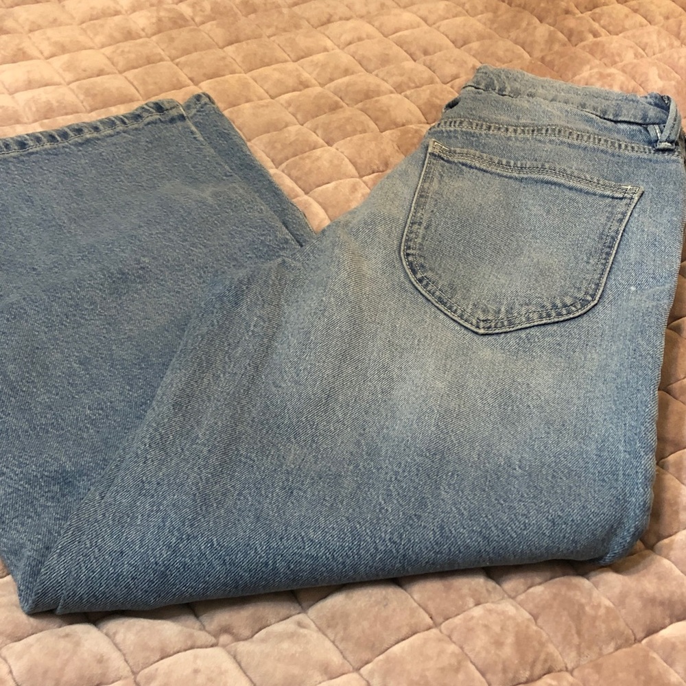 Good American Light Blue short wide leg Jeans